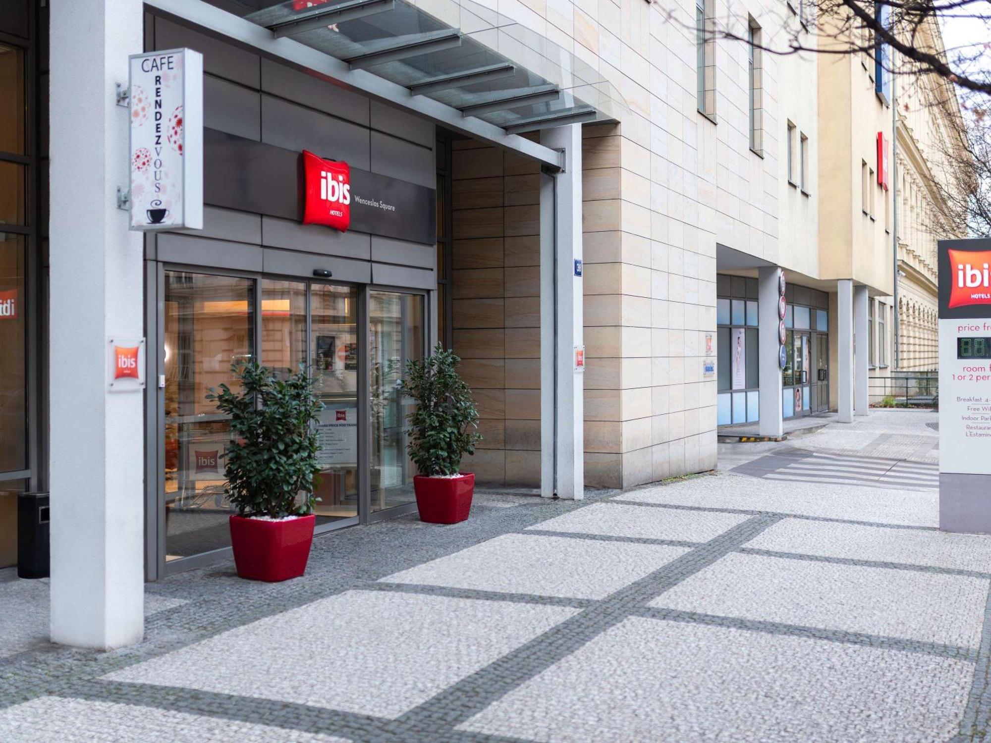 Ibis Praha Wenceslas Square Zewnętrze zdjęcie