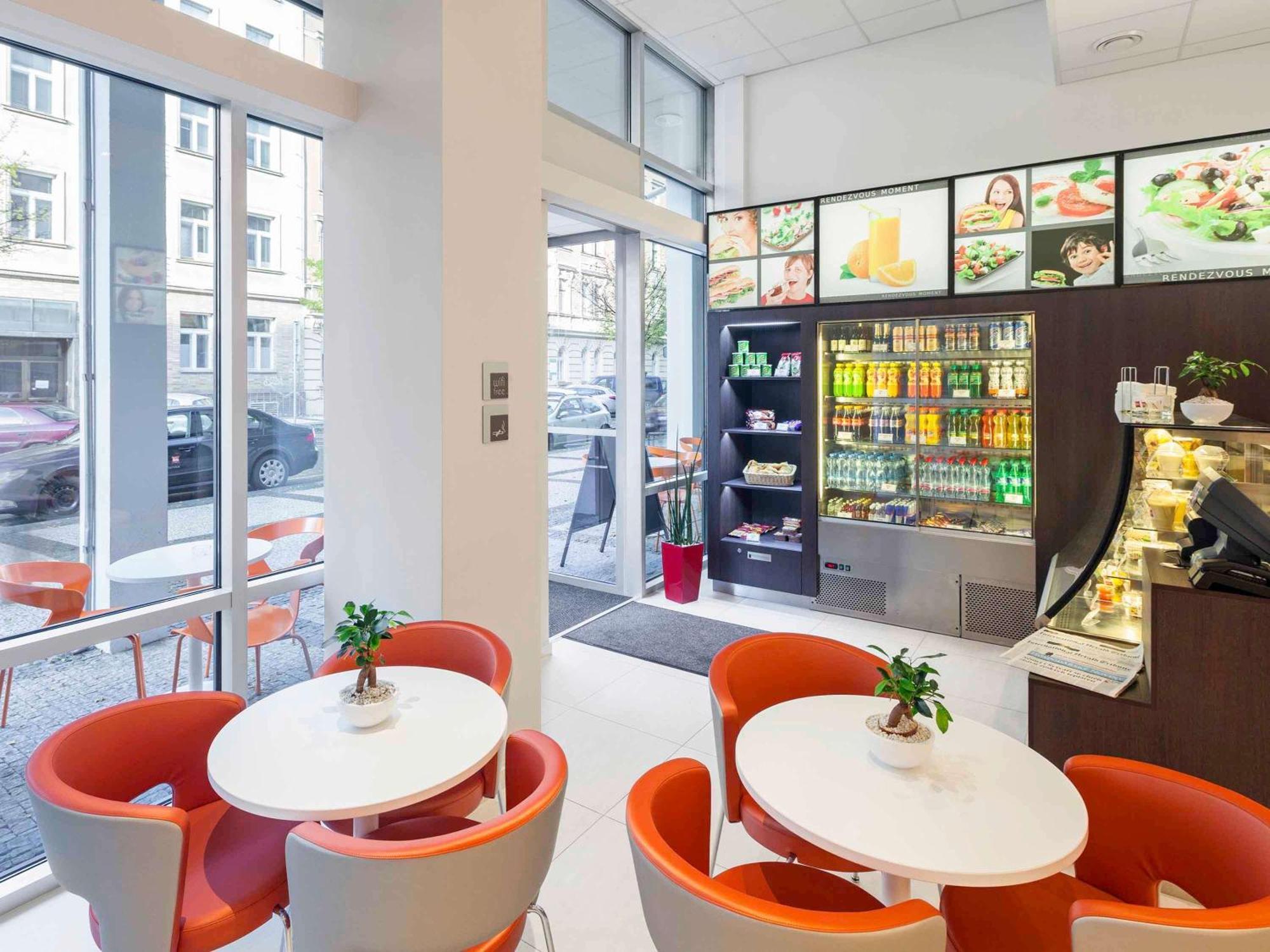 Ibis Praha Wenceslas Square Zewnętrze zdjęcie
